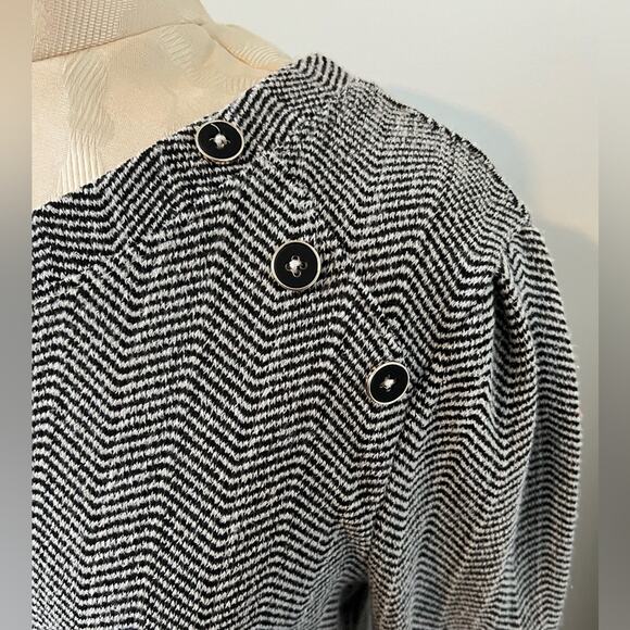 Liz Claiborne Long Sleeve Black & White Sweater Medium - Picture 2 of 5